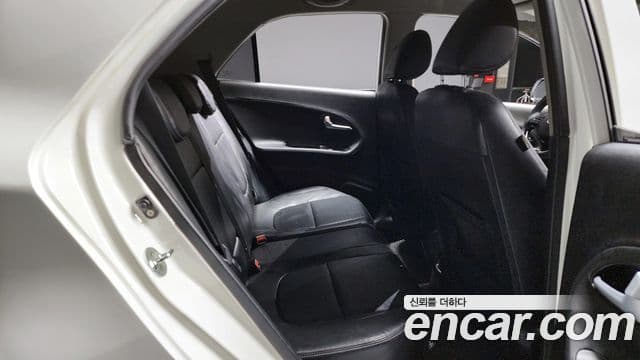 Kia The / новый New Morning Luxury, 2016 13