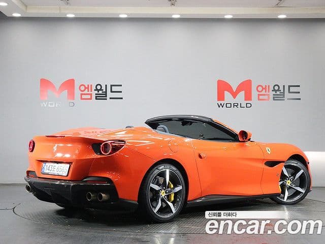 Ferrari 포르토피노 M 3.9 V8, 2022 2