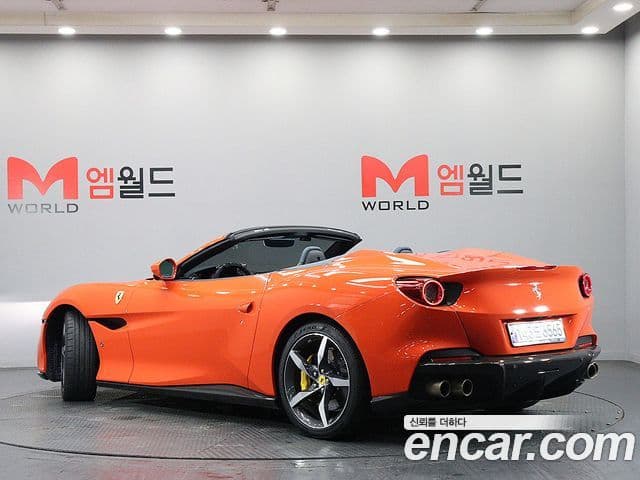 Ferrari 포르토피노 M 3.9 V8, 2022 4