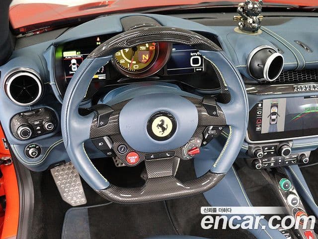 Ferrari 포르토피노 M 3.9 V8, 2022 11