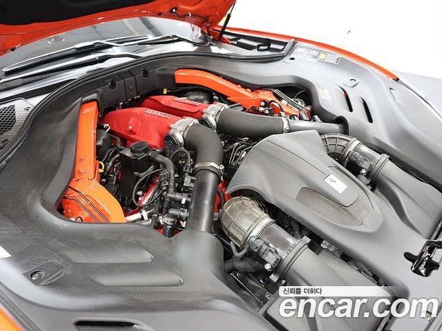 Ferrari 포르토피노 M 3.9 V8, 2022 19