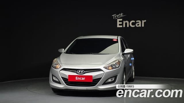 Hyundai i30(новый кузов / новое поколение) дизель 1.6 VGT Unique, 2013 3