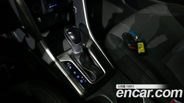 Hyundai i30(новый кузов / новое поколение) дизель 1.6 VGT Unique, 2013 9