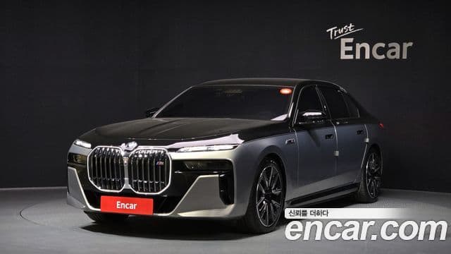 BMW i7 (G70), 2024 1