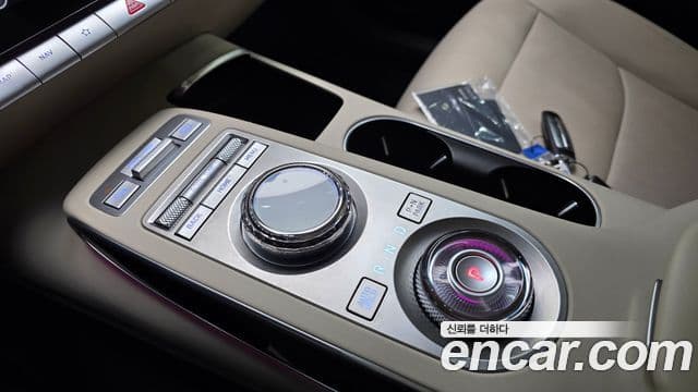 Genesis GV70, 2024 9