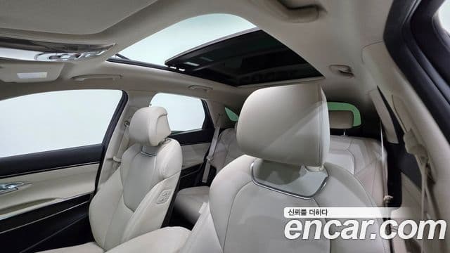 Genesis GV70, 2024 11