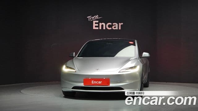 Tesla модель 3 Long Range AWD, 2024 3