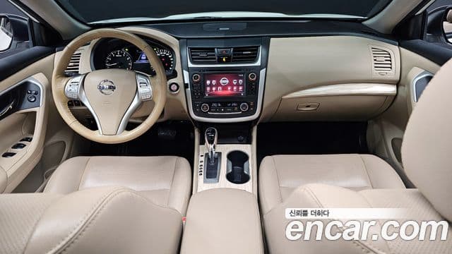 Nissan 알티마 L33, 2017 7