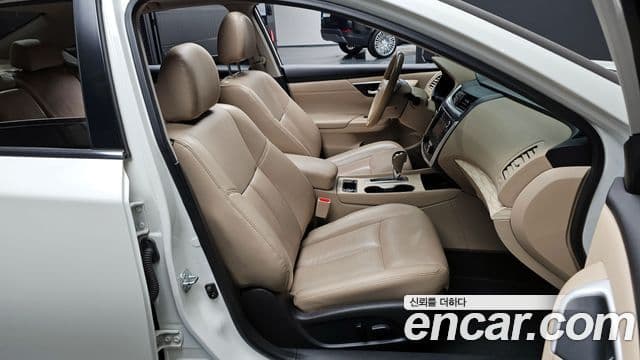 Nissan 알티마 L33, 2017 10