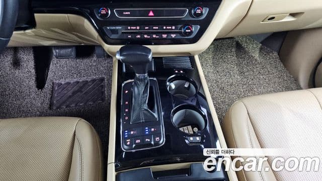 Kia All New Carnival Noblesse, 2017 9