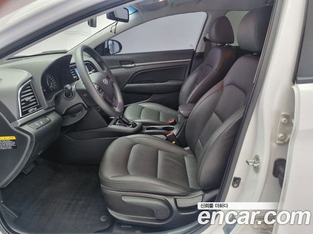 Hyundai Avante AD 1.6 GDI Value Plus, 2018 12