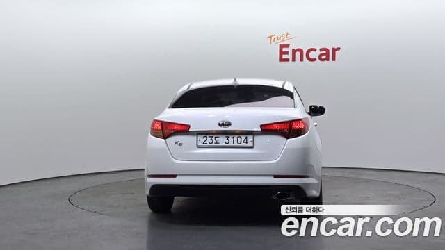 Kia K5 LPI Deluxe, 2011 4