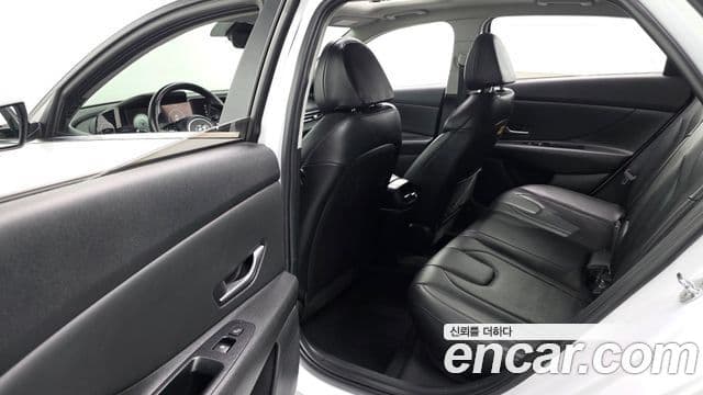 Hyundai Avante (CN7) Inspiration, 2021 12