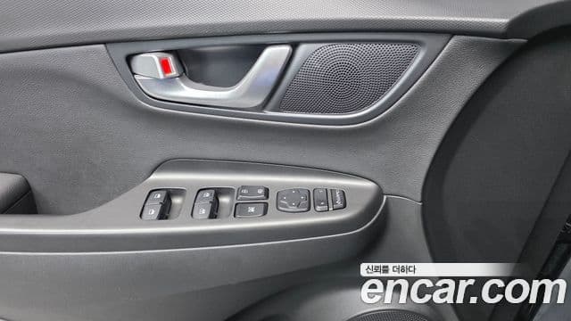 Hyundai The / новый New Kona Inspiration, 2021 12