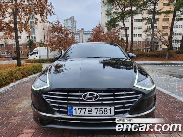 Hyundai Sonata гибрид (DN8) Modern, 2022 1