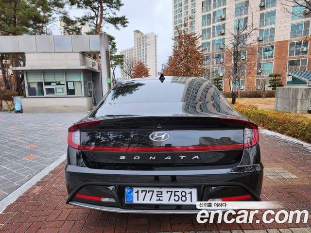Hyundai Sonata гибрид (DN8) Modern, 2022 3