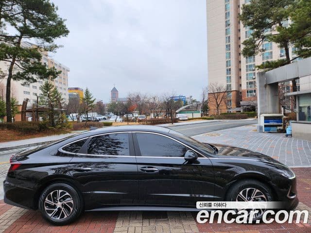 Hyundai Sonata гибрид (DN8) Modern, 2022 4