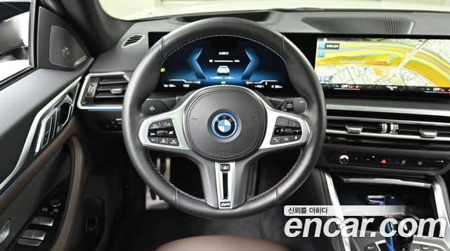 BMW i4, 2022 13