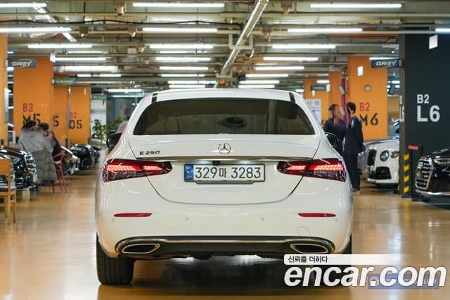 Mercedes-Benz E-класс W213 Avantgarde, 2021 4