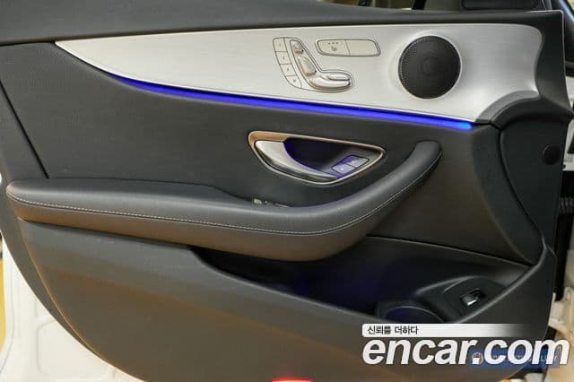 Mercedes-Benz E-класс W213 Avantgarde, 2021 18