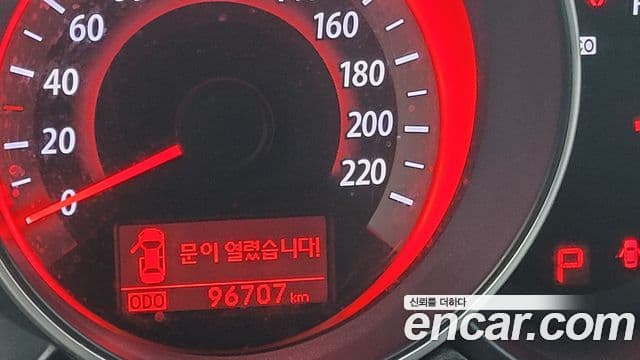 Kia Forte чёрный, 2010 11