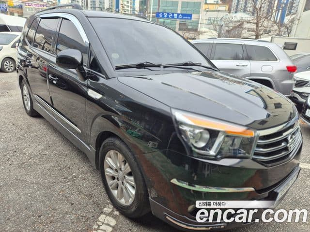 KG모빌리티(SsangYong) Korando 투리스모 2WD LT 11인승, 2014 2