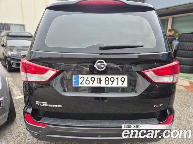 KG모빌리티(SsangYong) Korando 투리스모 2WD LT 11인승, 2014 4