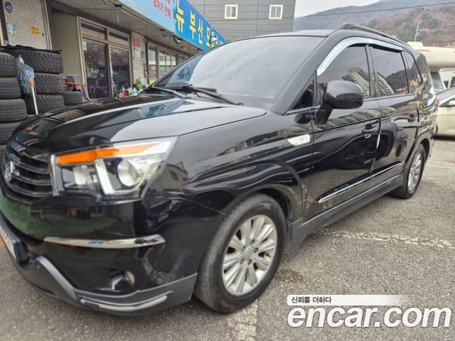 KG모빌리티(SsangYong) Korando 투리스모 2WD LT 11인승, 2014 6