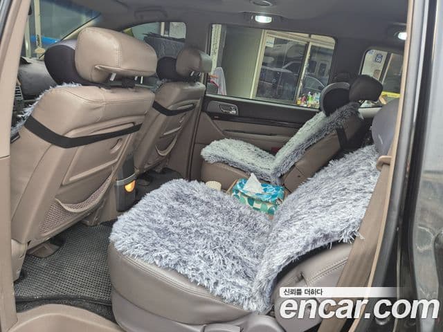 KG모빌리티(SsangYong) Korando 투리스모 2WD LT 11인승, 2014 7