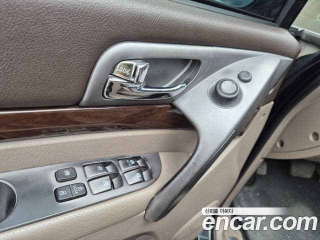 KG모빌리티(SsangYong) Korando 투리스모 2WD LT 11인승, 2014 15