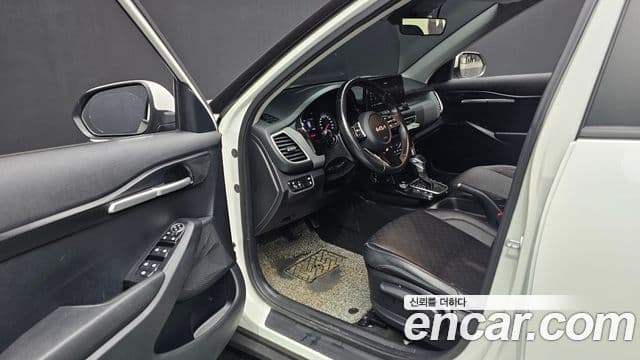 Kia Seltos Trendy, 2022 10