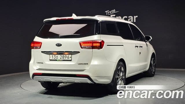 Kia All New Carnival VIP, 2016 2