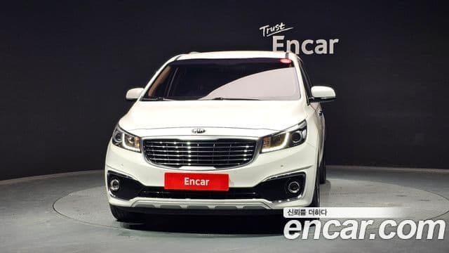 Kia All New Carnival VIP, 2016 3