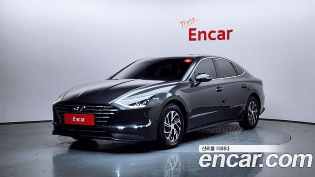 Hyundai Sonata гибрид (DN8) Modern, 2022 1