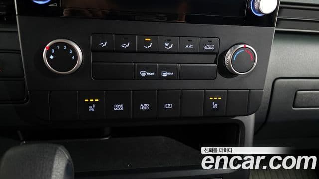 Hyundai Staria Smart, 2023 18