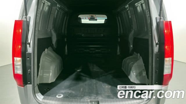 Hyundai Staria Smart, 2023 20