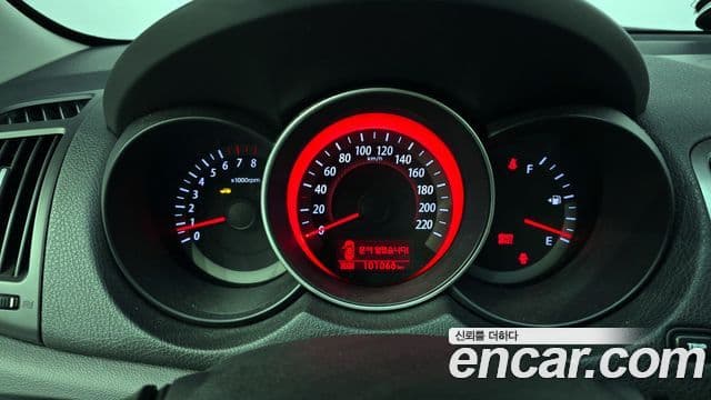 Kia Forte купе Luxury, 2010 8