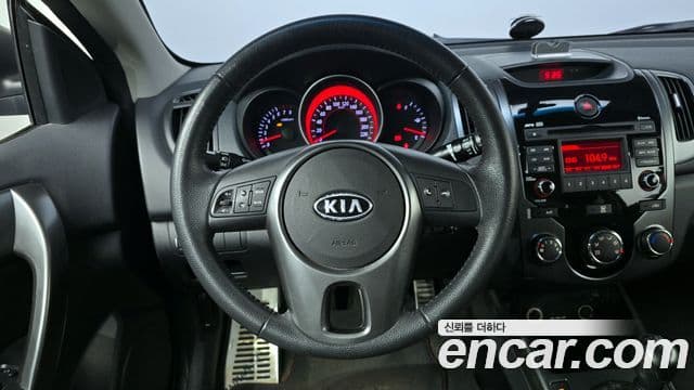 Kia Forte купе Luxury, 2010 13
