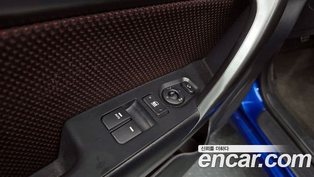 Kia Forte купе Luxury, 2010 17