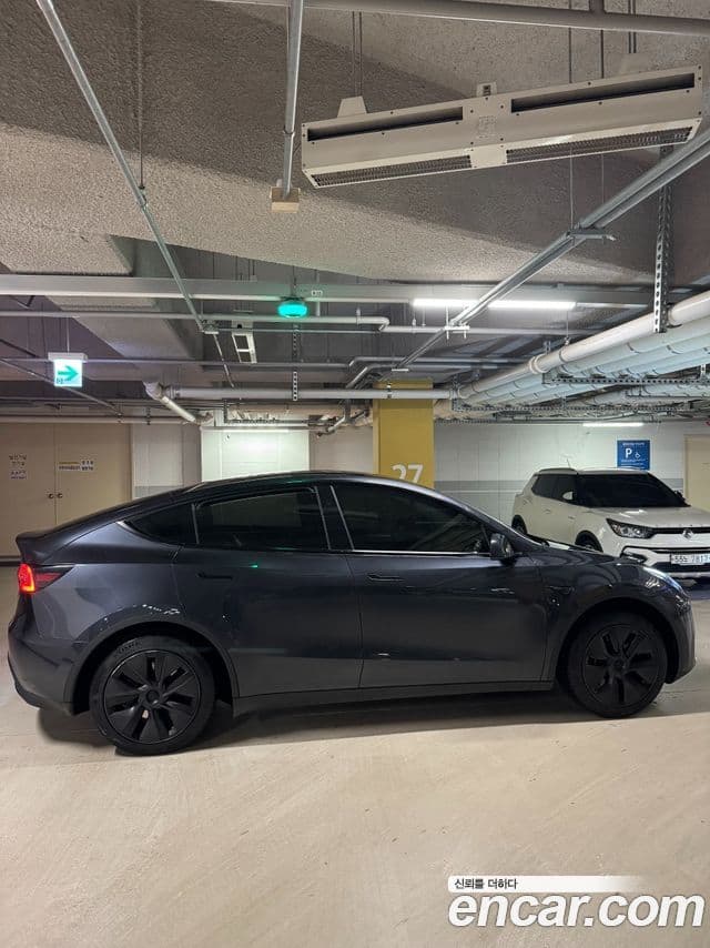 Tesla модель Y, 2025 3