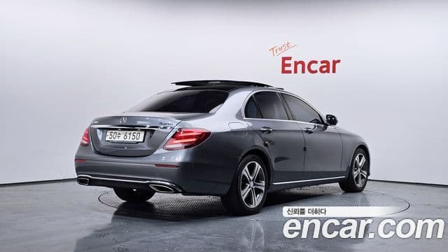 Mercedes-Benz E-класс W213 Avantgarde, 2017 2