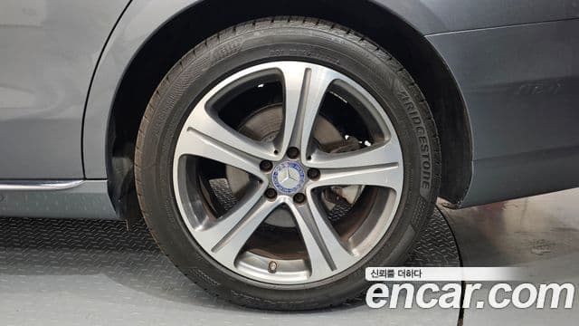 Mercedes-Benz E-класс W213 Avantgarde, 2017 все фото