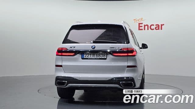 BMW X7 (G07) xDrive 40d M Sport 6인승, 2025 4