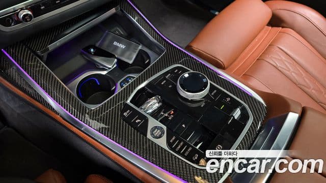 BMW X7 (G07) xDrive 40d M Sport 6인승, 2025 9