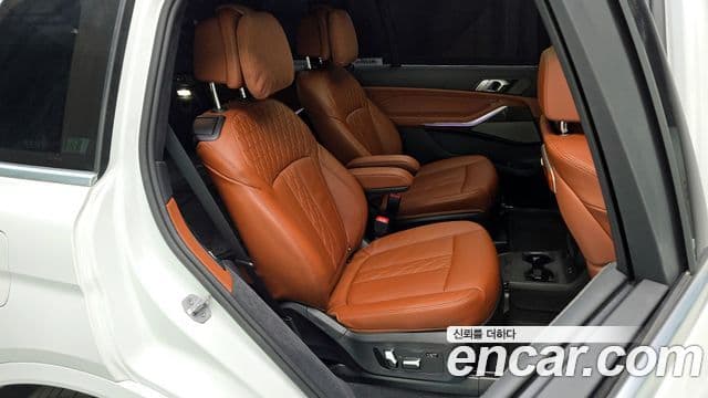 BMW X7 (G07) xDrive 40d M Sport 6인승, 2025 12