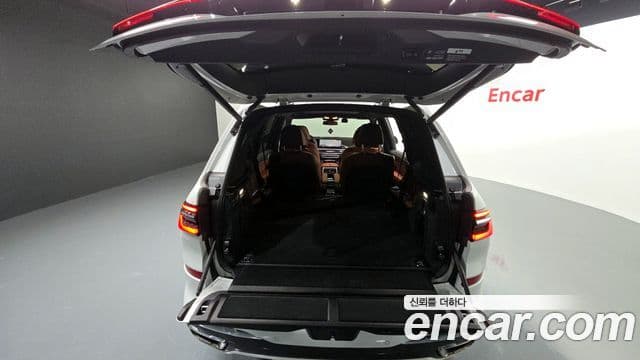 BMW X7 (G07) xDrive 40d M Sport 6인승, 2025 20