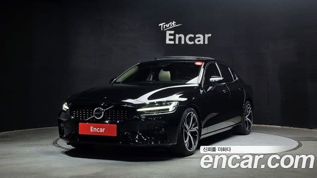 Volvo S60 3세대 B5 Ultimate Dark, 2024 1