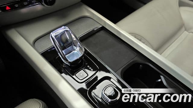 Volvo S60 3세대 B5 Ultimate Dark, 2024 9