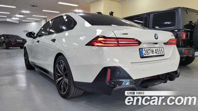 BMW 5시리즈 (G60) 530i xDrive M Sport, 2025 2