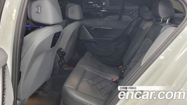 BMW 5시리즈 (G60) 530i xDrive M Sport, 2025 11